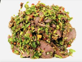 Chopped Cold Beef with Green Chilies